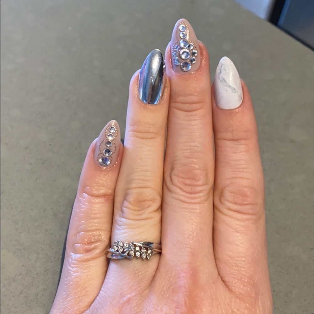 .25 carat diamond ring. 14k white gold.